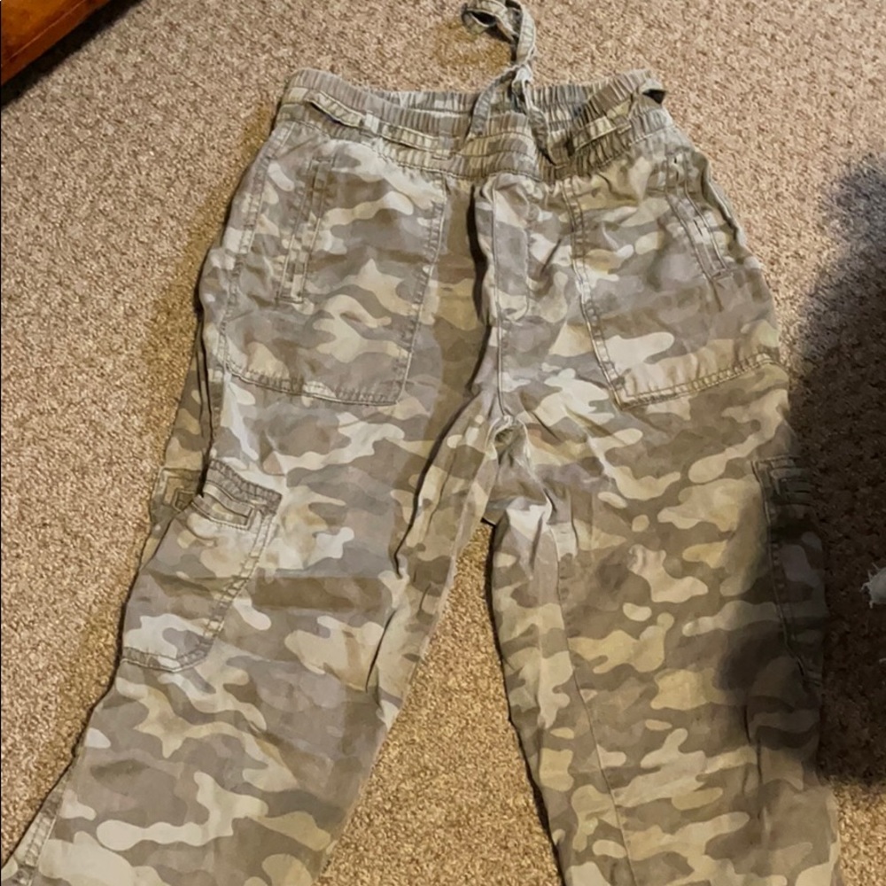 American eagle camo joggers